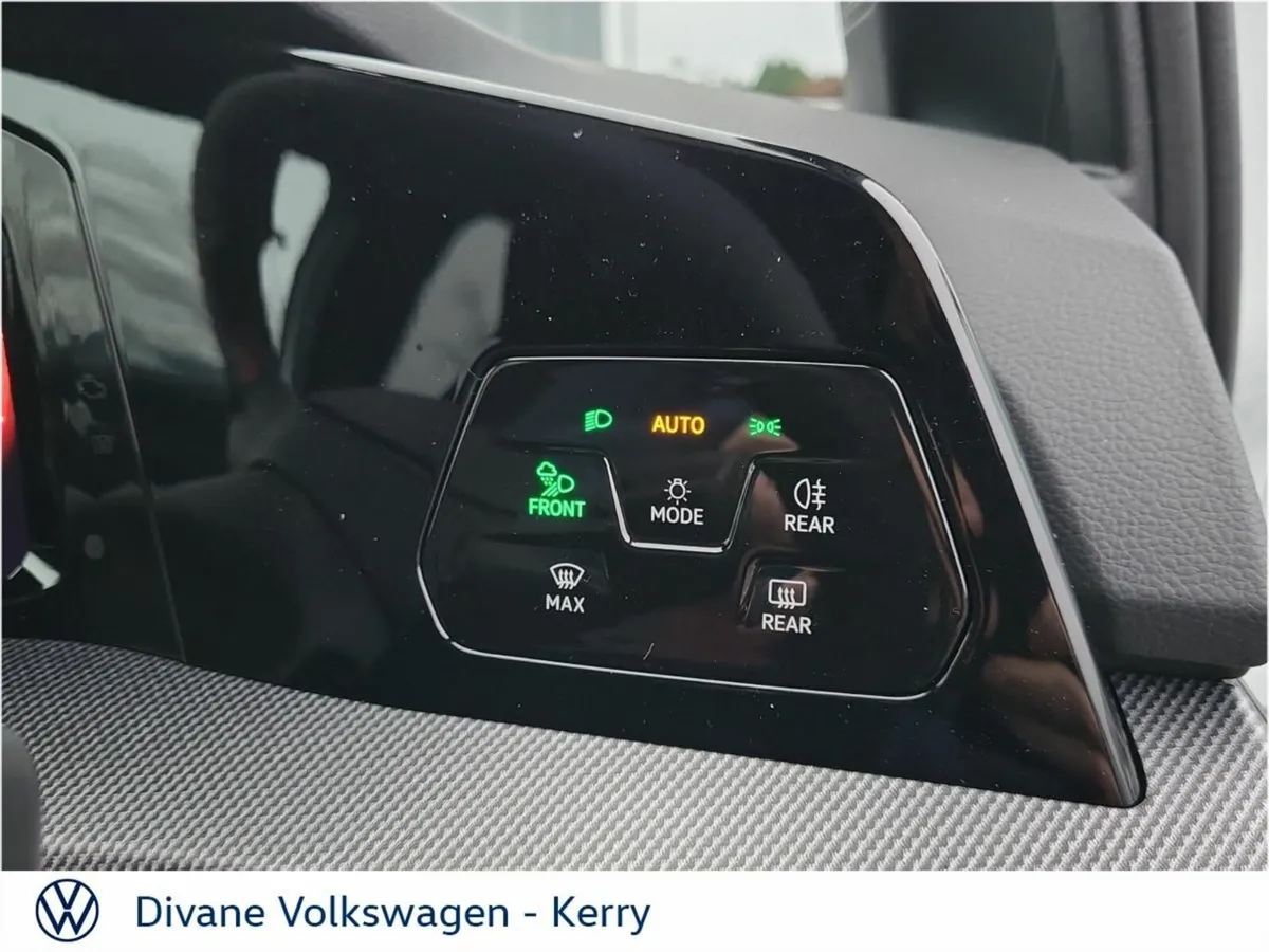 Volkswagen Golf Hatchback, Petrol, 2027, Blue