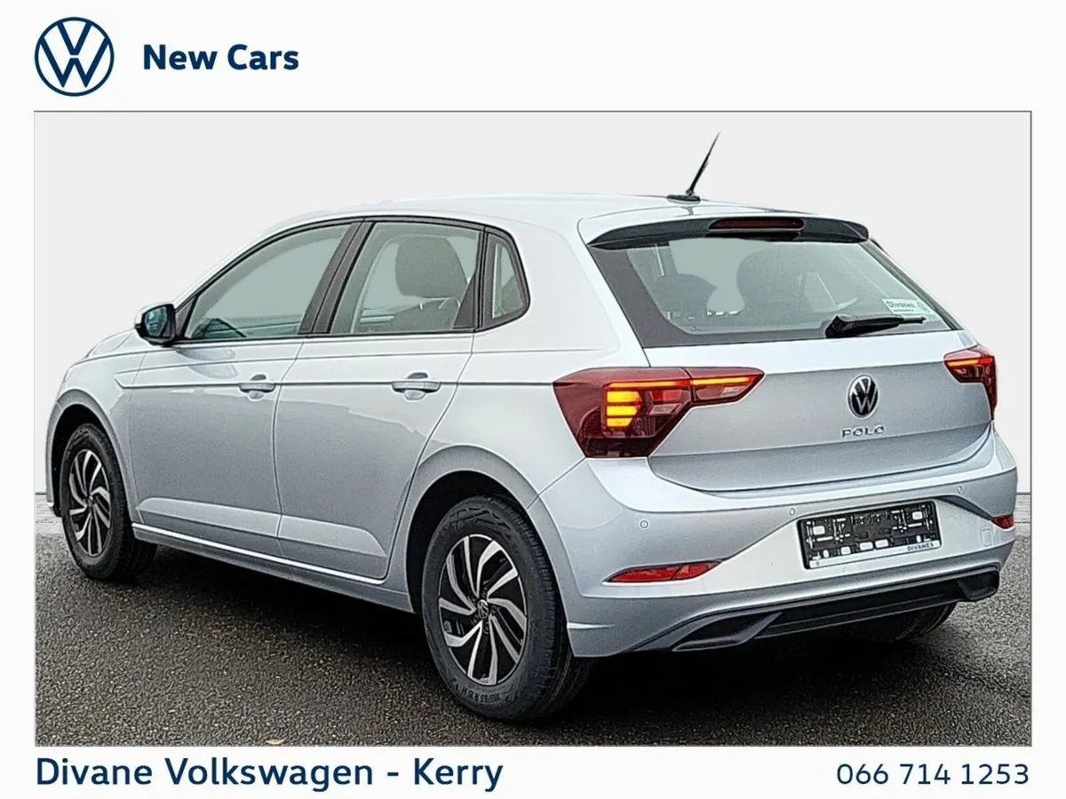 Volkswagen Polo Hatchback, Petrol, 2027, Silver