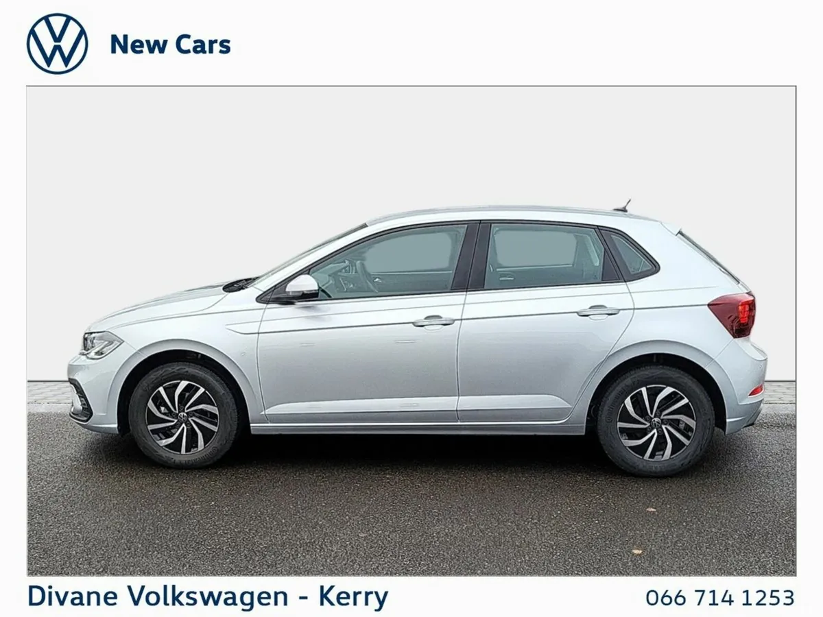 Volkswagen Polo Hatchback, Petrol, 2027, Silver