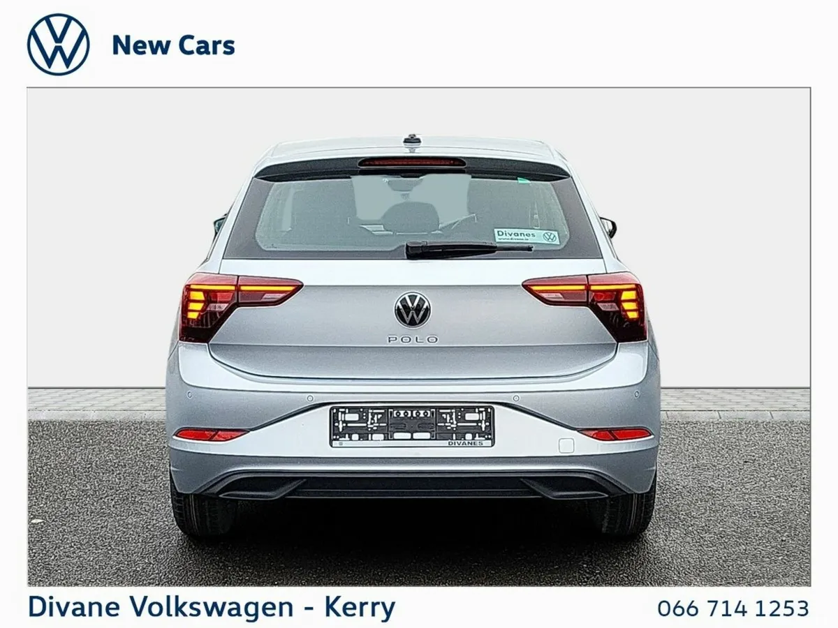 Volkswagen Polo Hatchback, Petrol, 2027, Silver