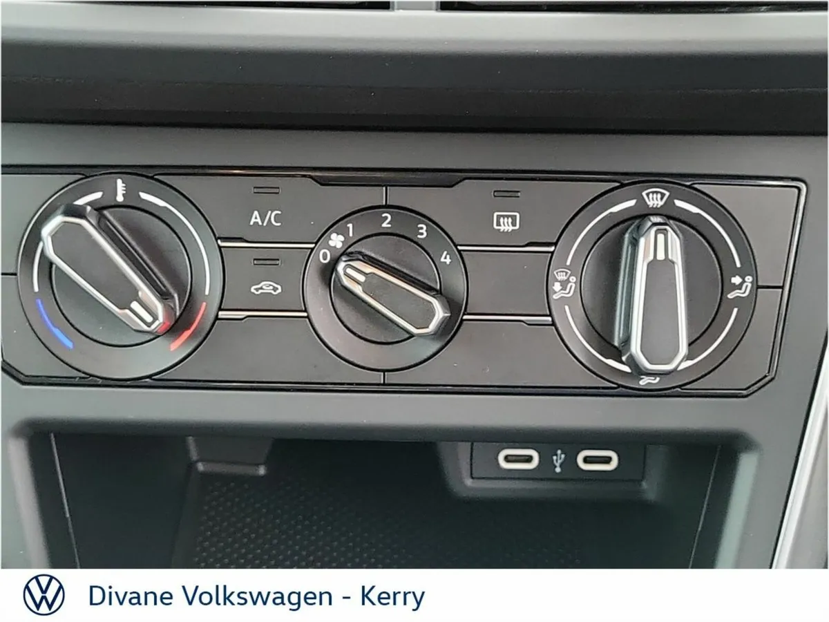 Volkswagen Polo Hatchback, Petrol, 2027, Silver