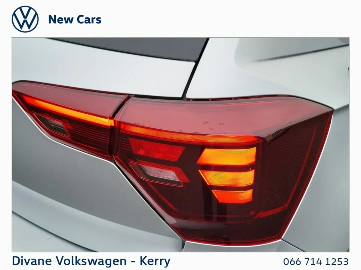 Volkswagen Polo Hatchback, Petrol, 2027, Silver