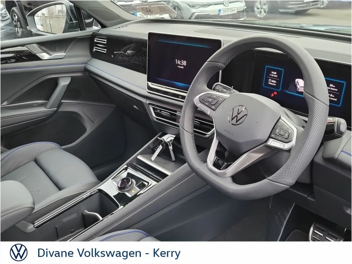 Volkswagen Tiguan SUV, Petrol Plug-in Hybrid, 2027, Black