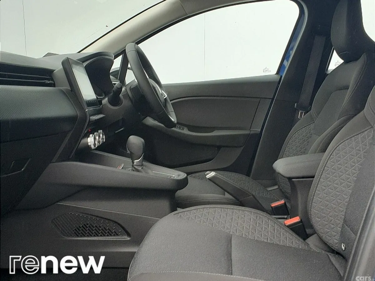 Renault Clio Hatchback, Petrol, 2023, Blue