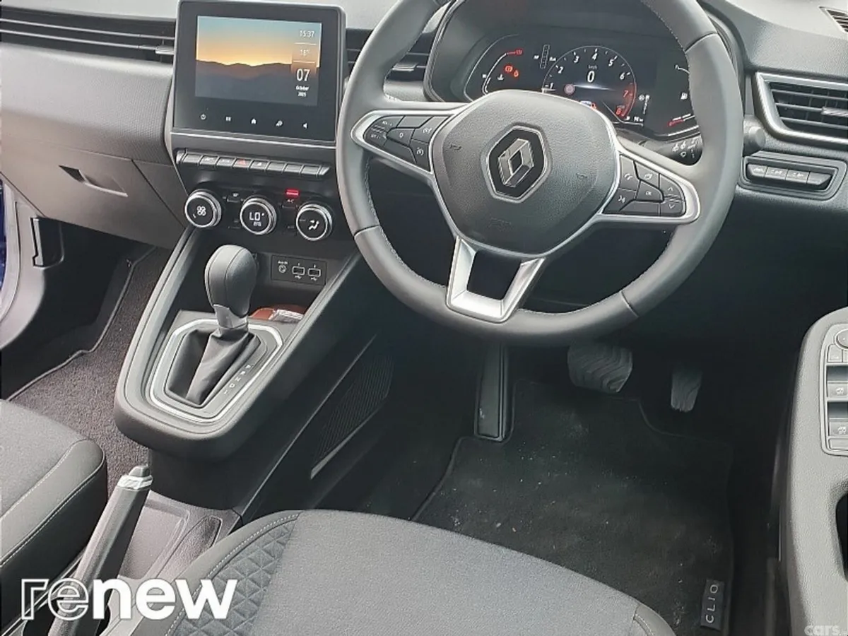 Renault Clio Hatchback, Petrol, 2023, Blue
