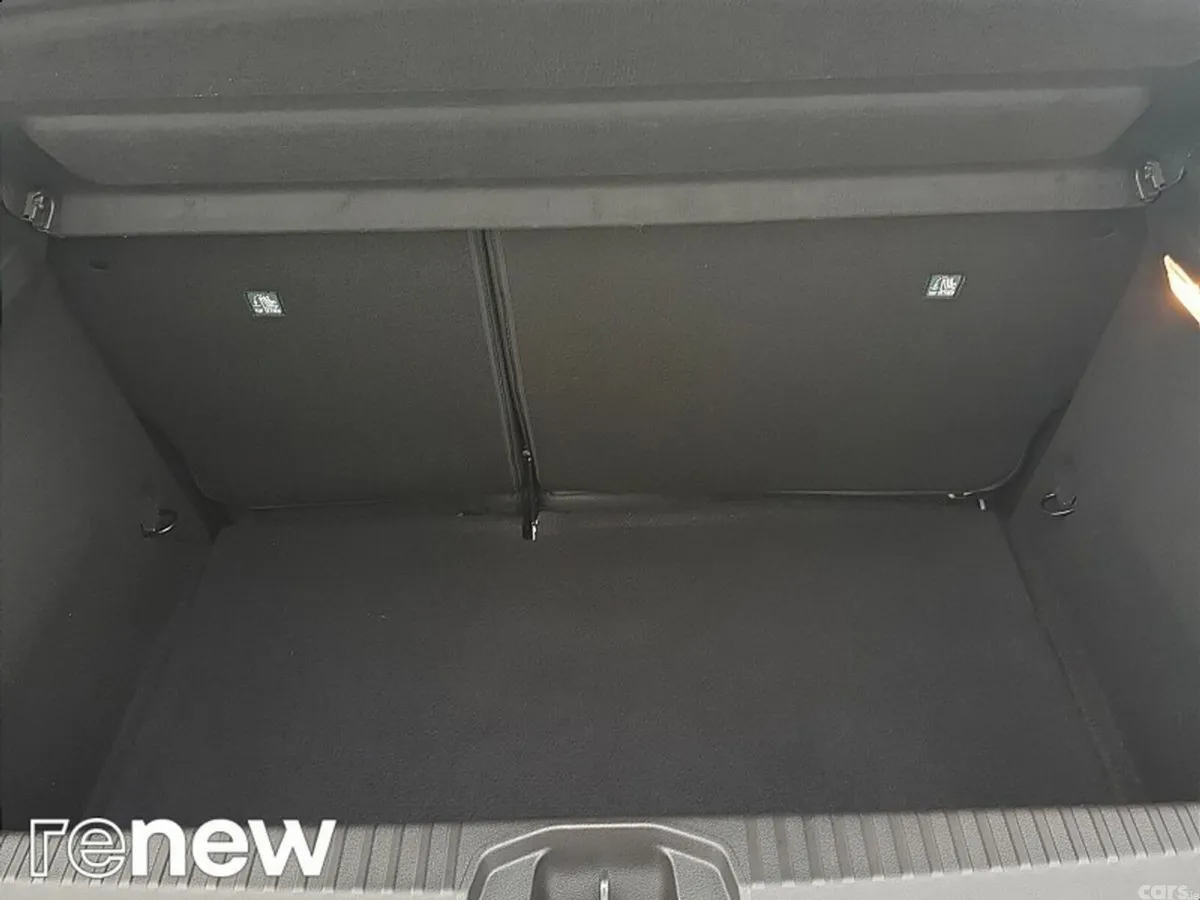 Renault Clio Hatchback, Petrol, 2023, Blue