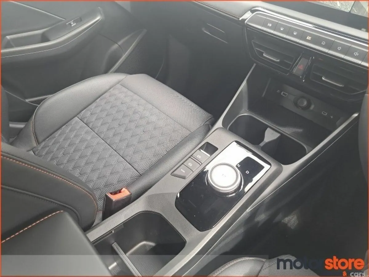 MG MG3 Hatchback, Petrol Hybrid, 2027, Silver