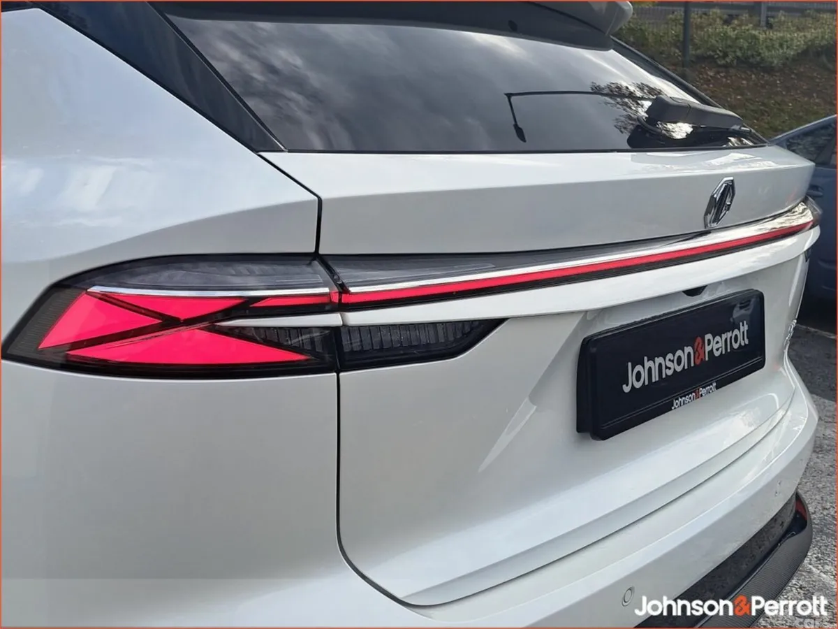 MG HS SUV, Petrol, 2027, 