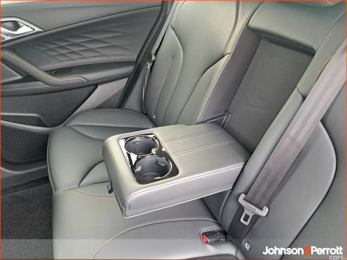 MG HS SUV, Petrol Hybrid, 2027, 