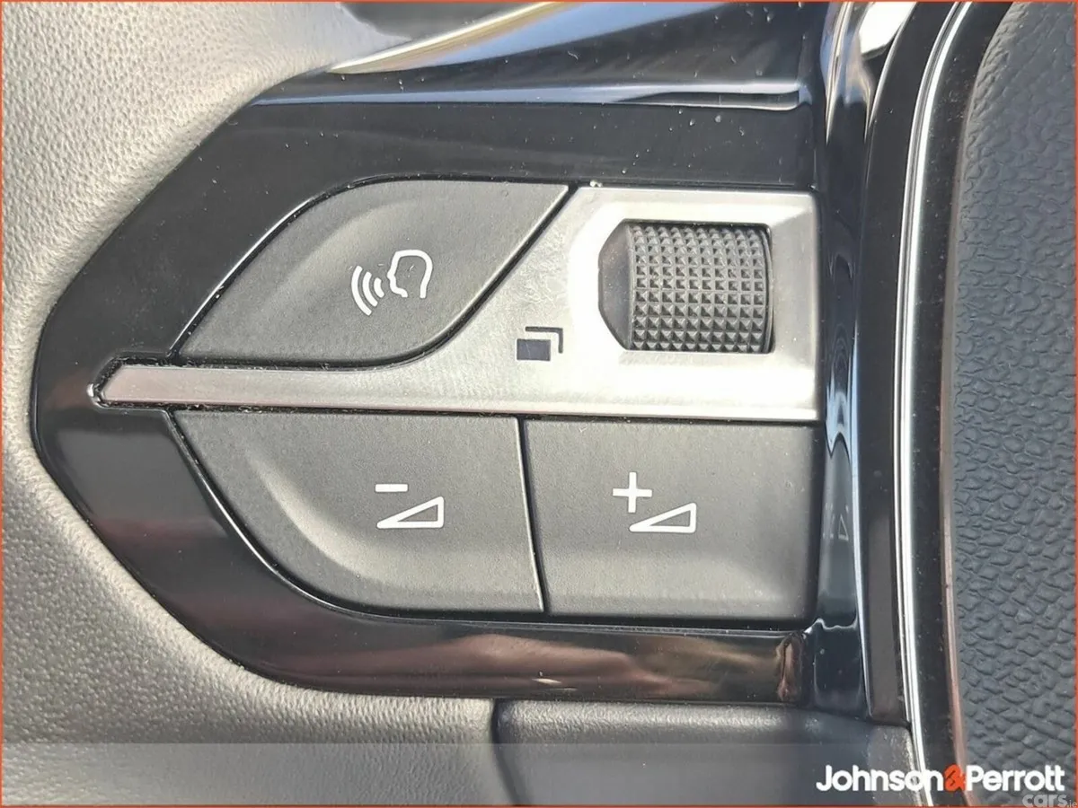 Peugeot 208 Hatchback, Petrol, 2026, 