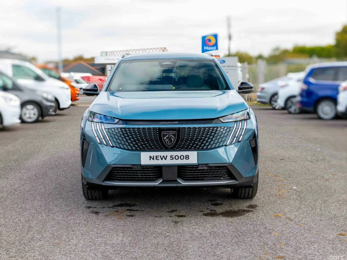 Peugeot 5008 MPV, Petrol Hybrid, 2026, 
