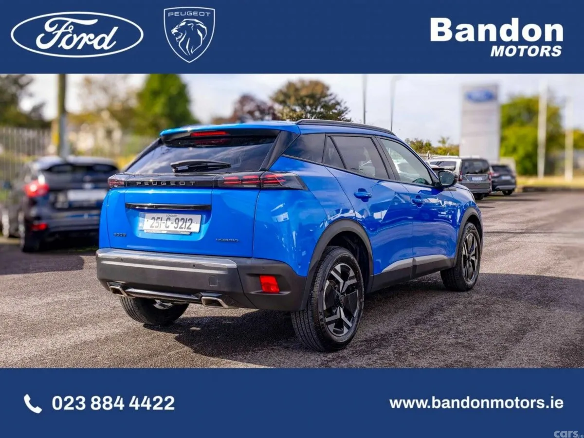 Peugeot 2008 MPV, Petrol, 2025, Blue