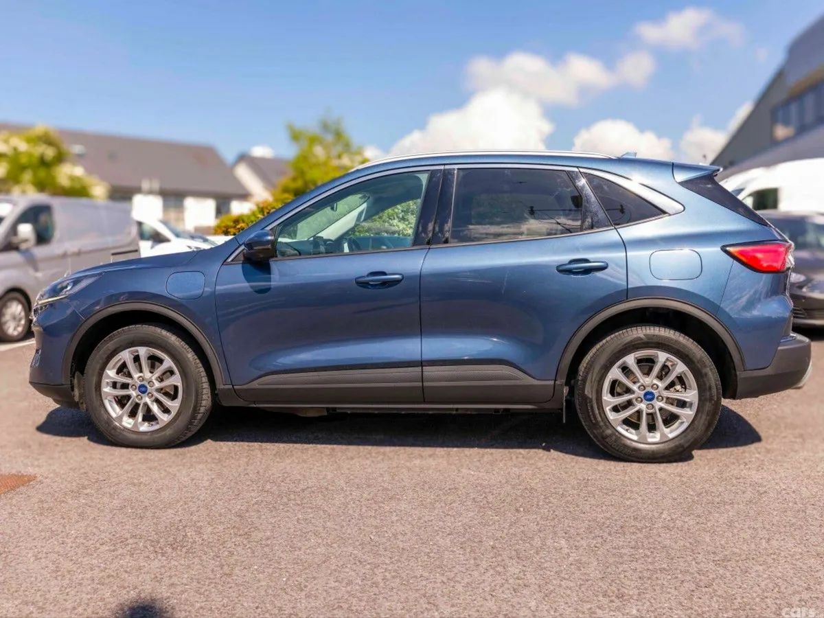 Ford Kuga SUV, Petrol Hybrid, 2022, Blue