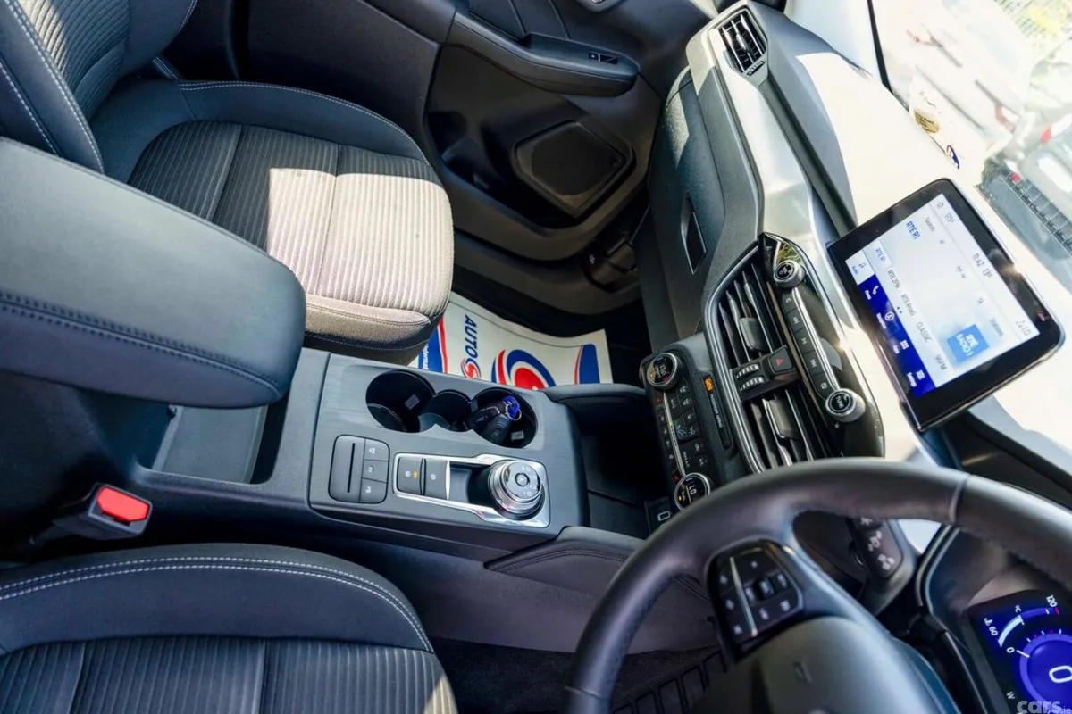 Ford Kuga SUV, Petrol Hybrid, 2022, Blue