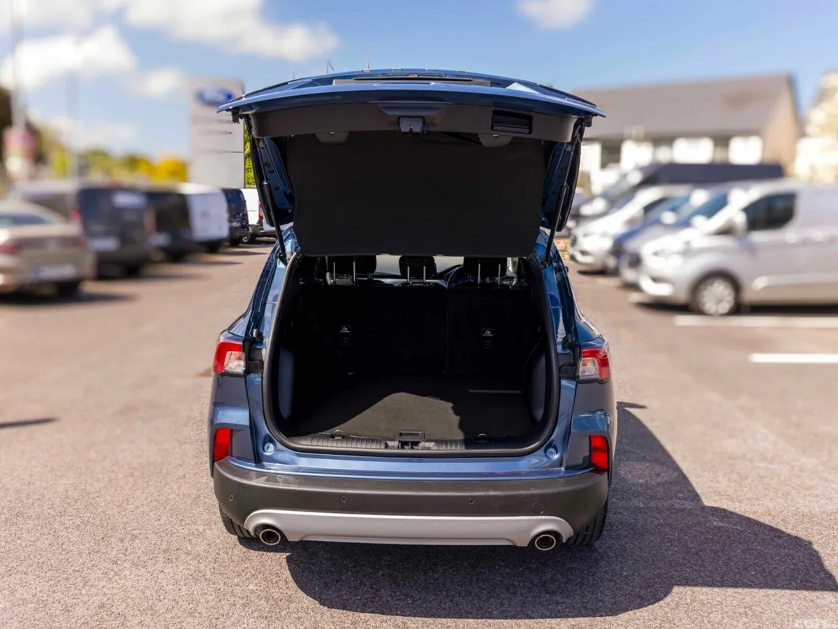 Ford Kuga SUV, Petrol Hybrid, 2022, Blue