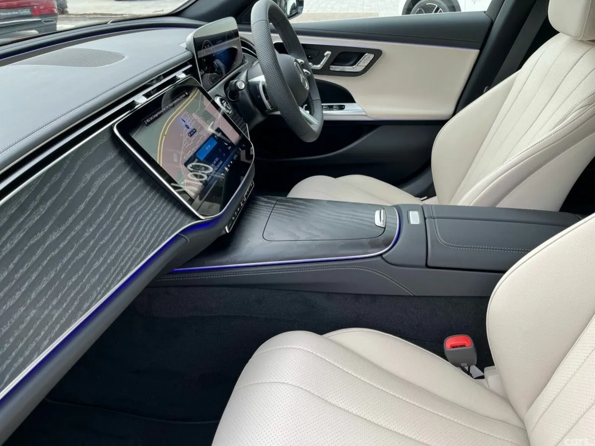 Mercedes-Benz E-Class Saloon, Diesel Plug-in Hybrid, 2026, Black