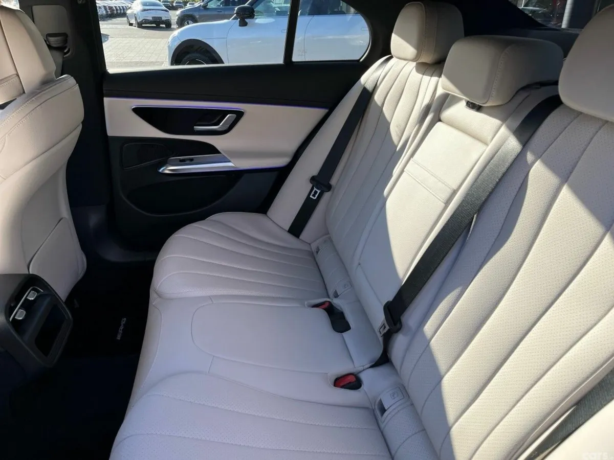 Mercedes-Benz E-Class Saloon, Diesel Plug-in Hybrid, 2026, Black