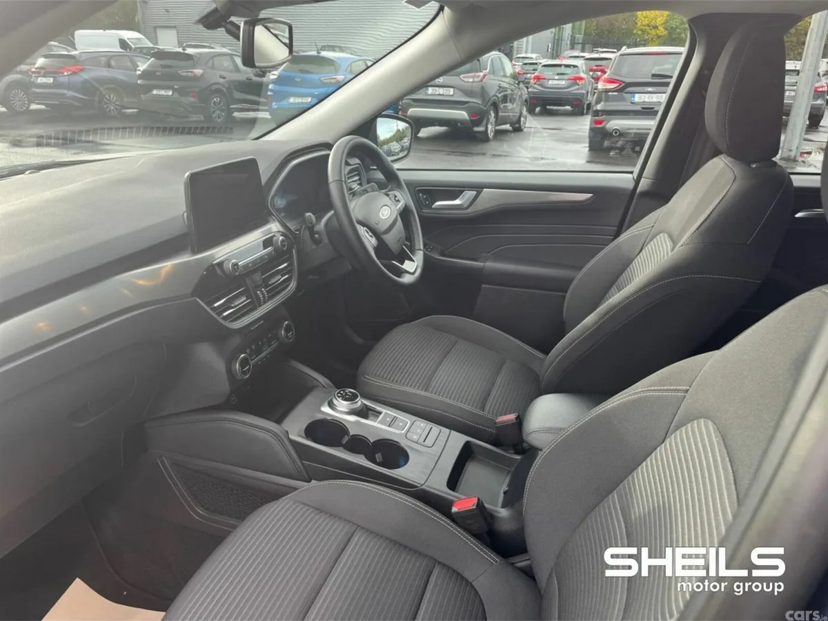 Ford Kuga SUV, Petrol Hybrid, 2022, Blue