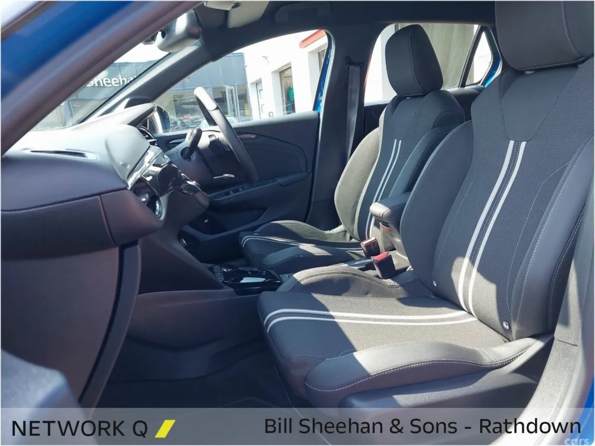 Opel Corsa Hatchback, Petrol, 2024, Blue