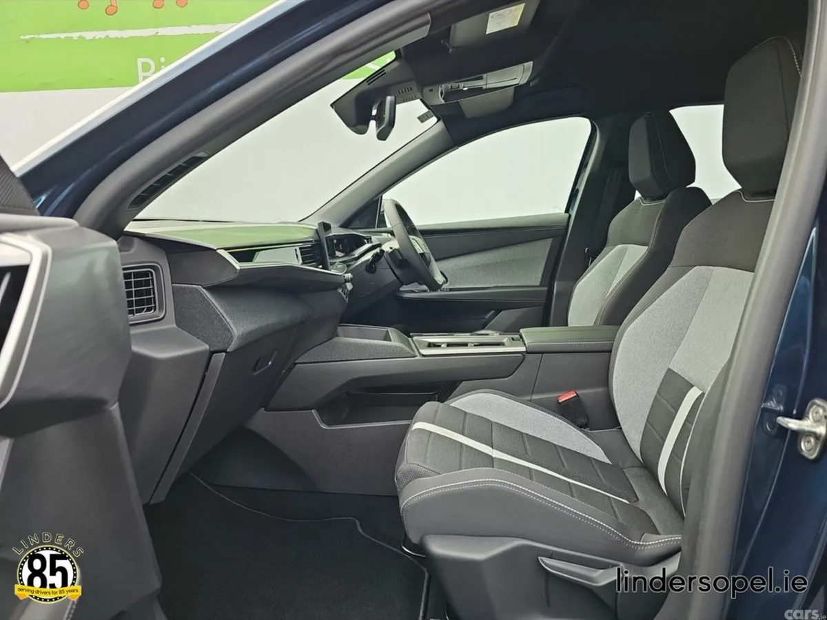 Opel Grandland SUV, Electric, 2027, Blue