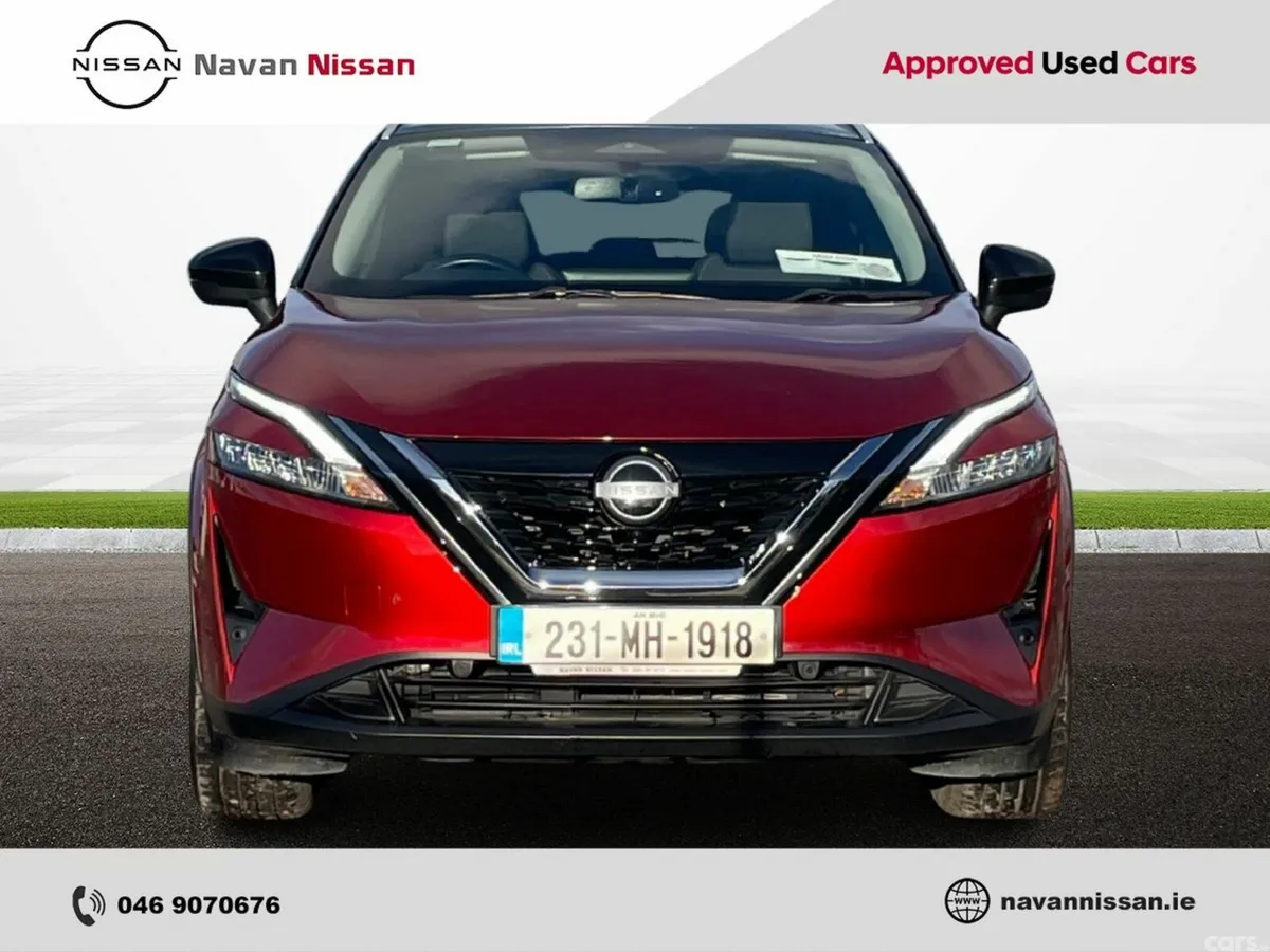 Nissan Qashqai MPV, Petrol Hybrid, 2023, Red