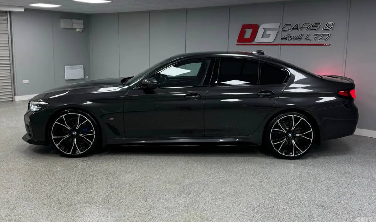 BMW 5-Series Saloon, Diesel Hybrid, 2021, Grey