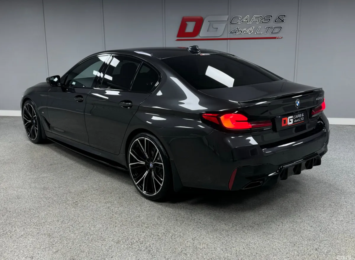 BMW 5-Series Saloon, Diesel Hybrid, 2021, Grey