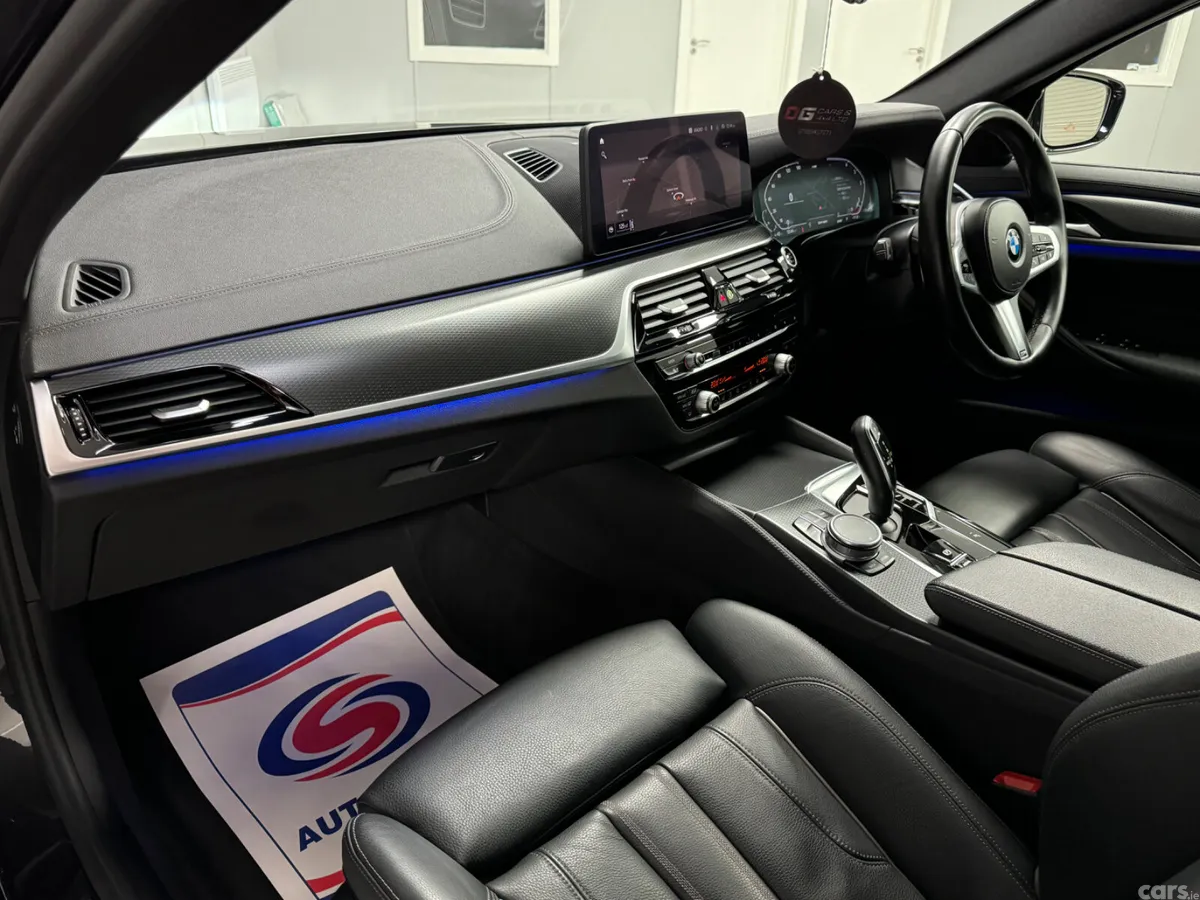 BMW 5-Series Saloon, Diesel Hybrid, 2021, Grey