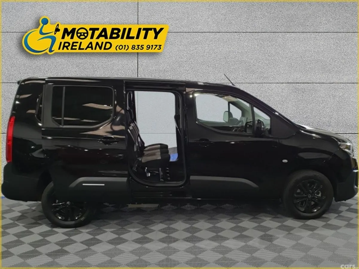 Citroen Berlingo Multispace MPV, Diesel, 2026, Black