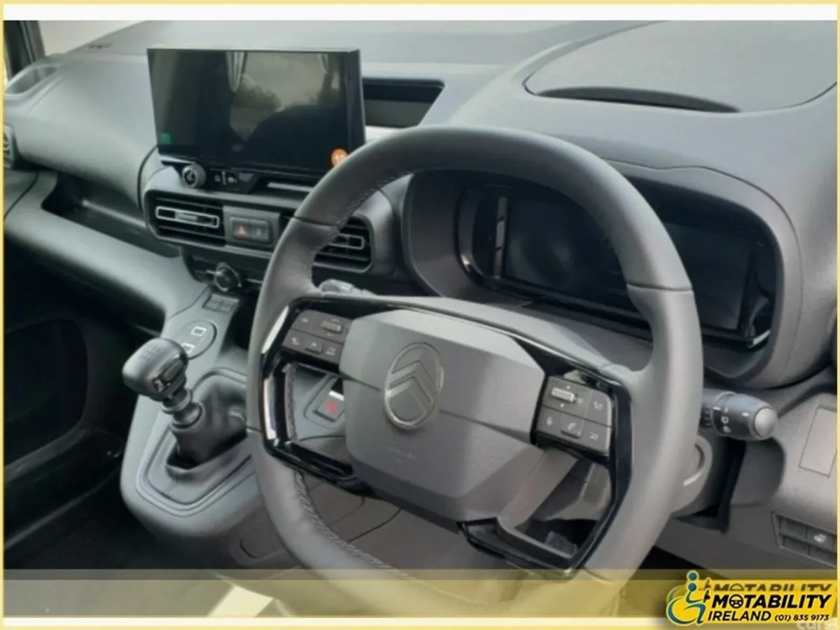 Citroen Berlingo Multispace MPV, Diesel, 2026, Antiqua Blue