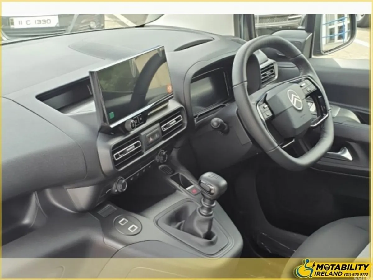 Citroen Berlingo Multispace MPV, Diesel, 2026, Antiqua Blue
