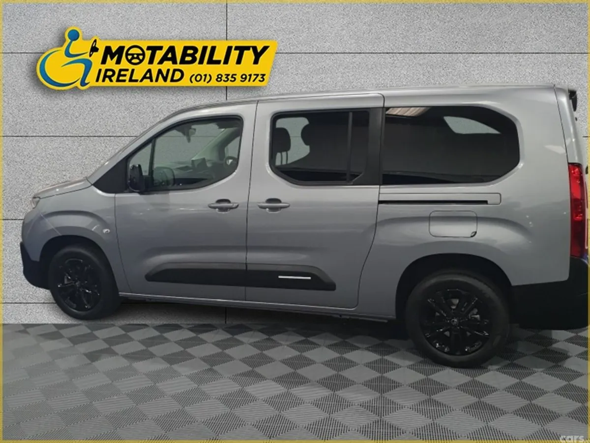 Citroen Berlingo Multispace MPV, Diesel, 2026, Grey