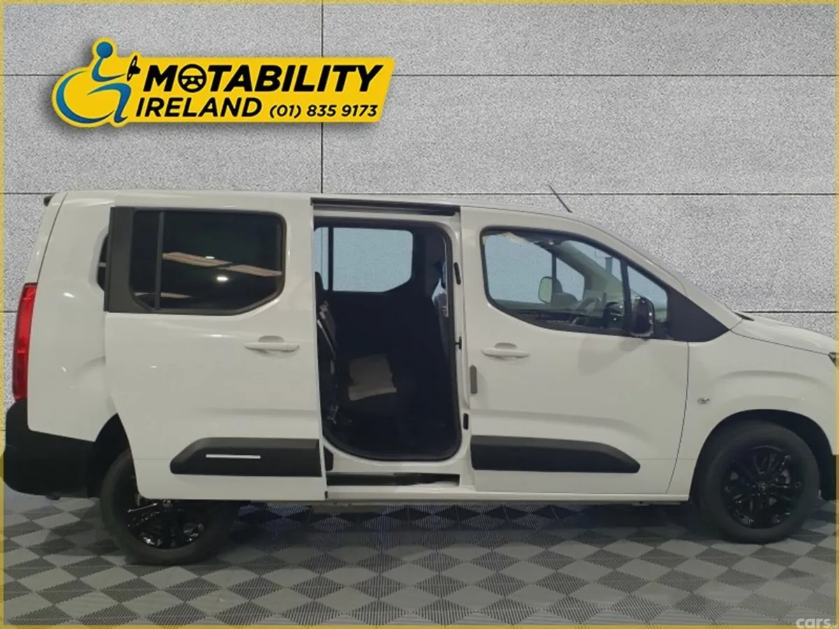 Citroen Berlingo Multispace MPV, Diesel, 2026, White