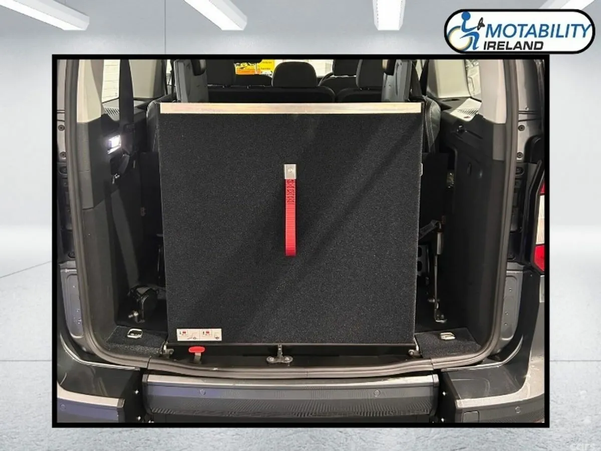 Ford Tourneo Connect MPV, Diesel, 2026, Silver