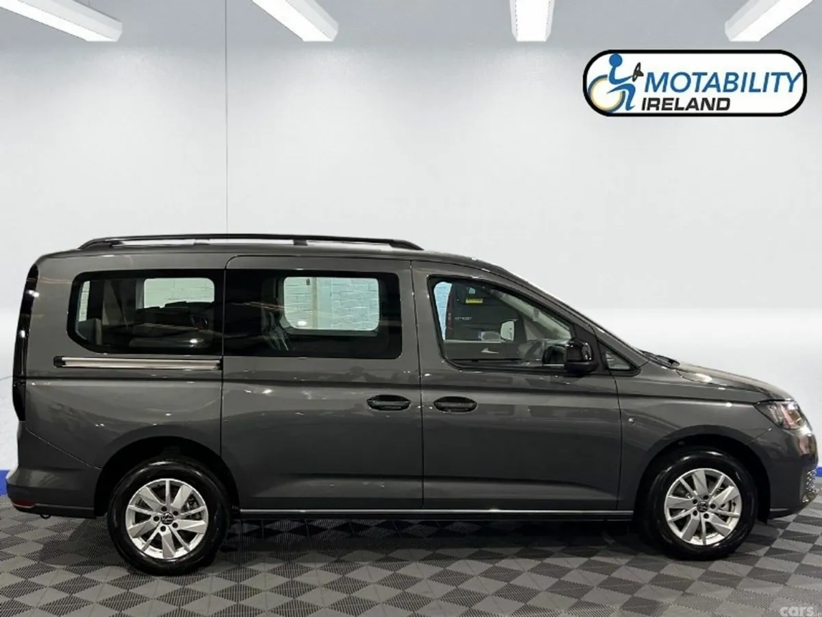 Volkswagen Caddy Maxi Life MPV, Diesel, 2026, Grey