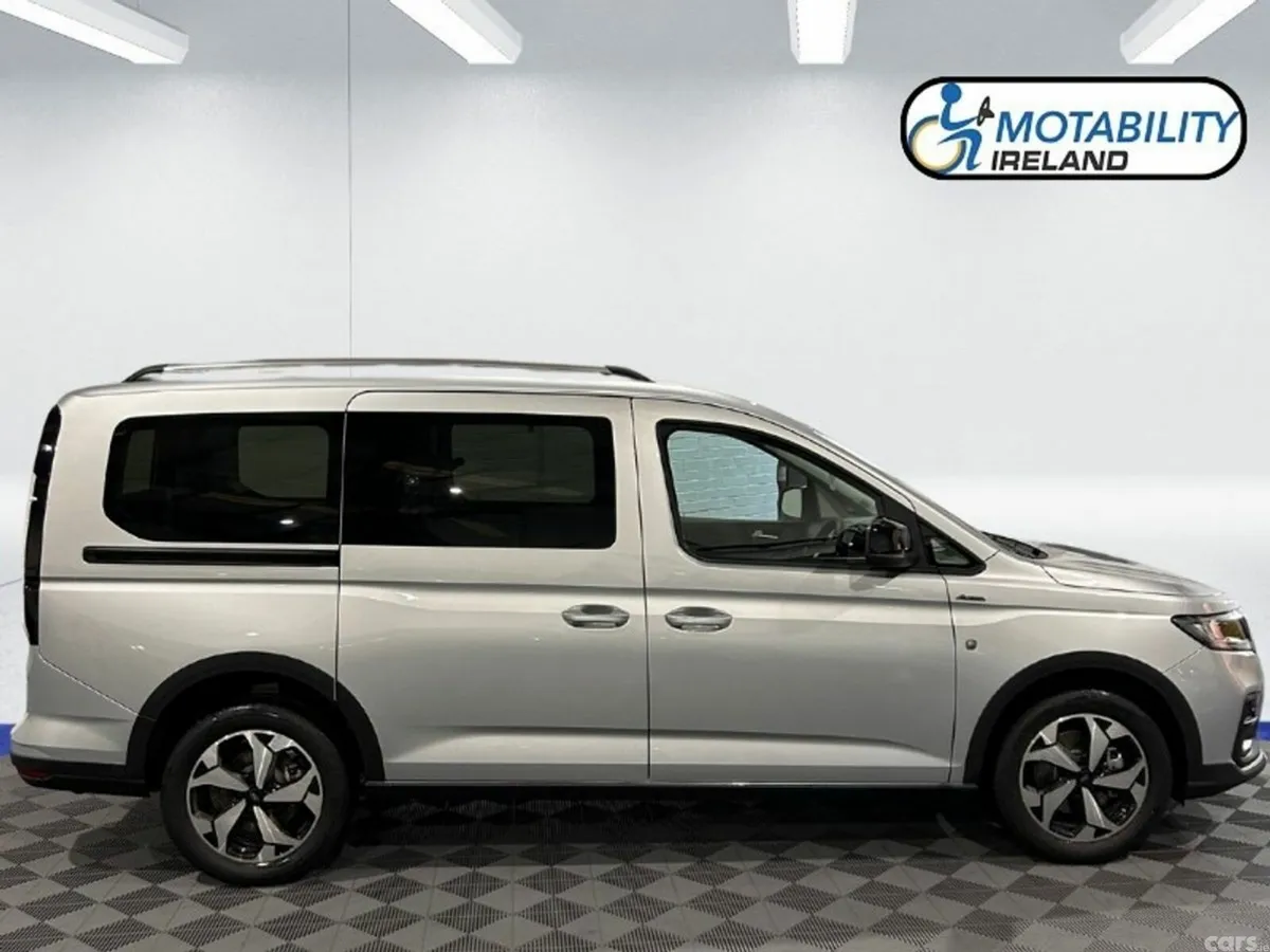 Ford Tourneo Connect MPV, Diesel, 2026, Silver