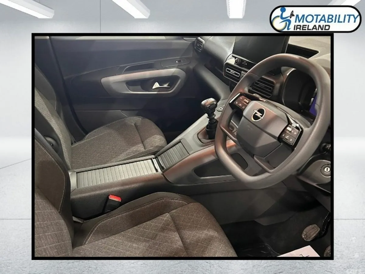 Opel Combo MPV, Diesel, 2026, Antiqua Blue