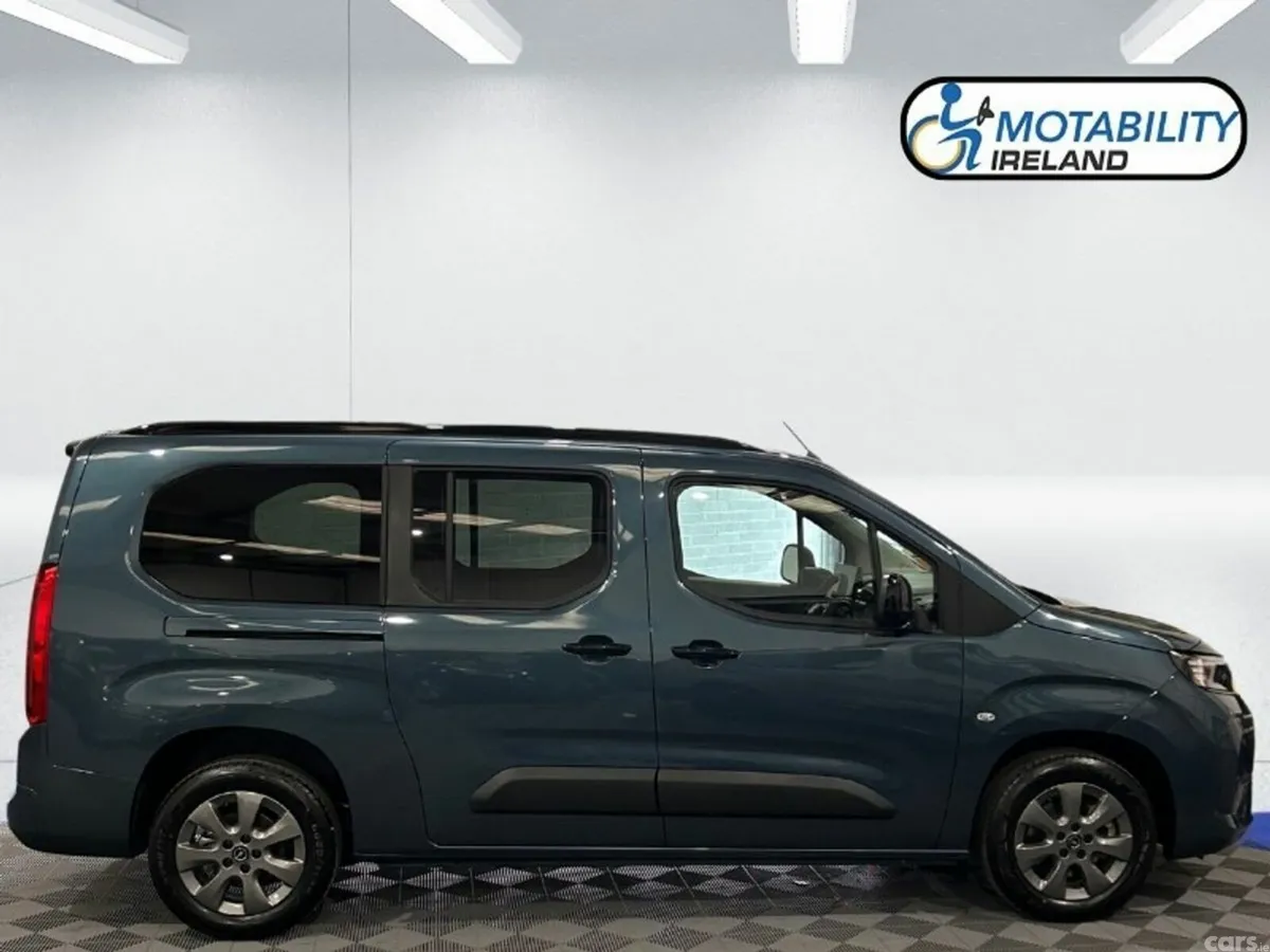 Opel Combo MPV, Diesel, 2026, Antiqua Blue