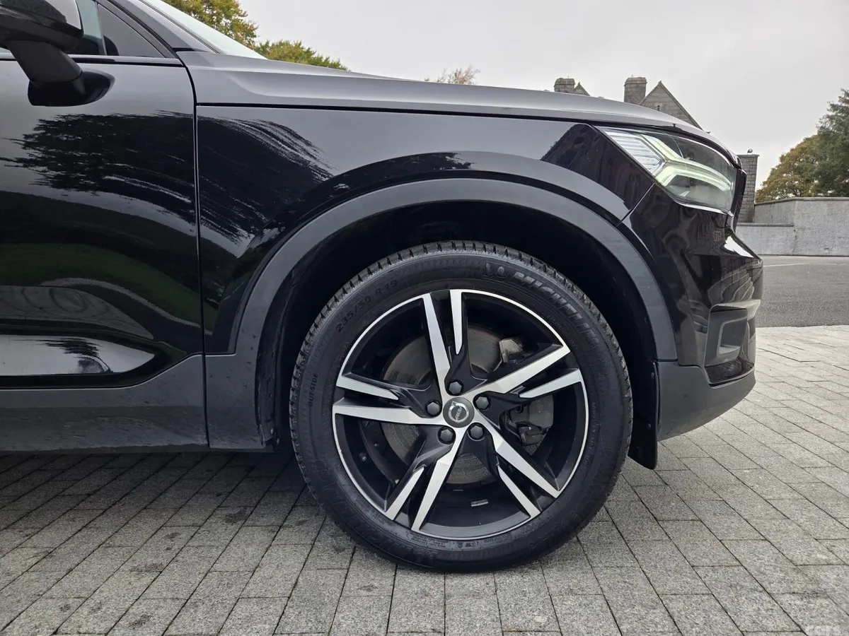 Volvo XC40 SUV, Petrol Plug-in Hybrid, 2020, Black