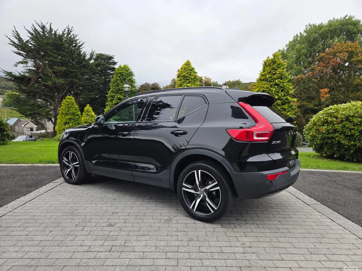 Volvo XC40 SUV, Petrol Plug-in Hybrid, 2020, Black