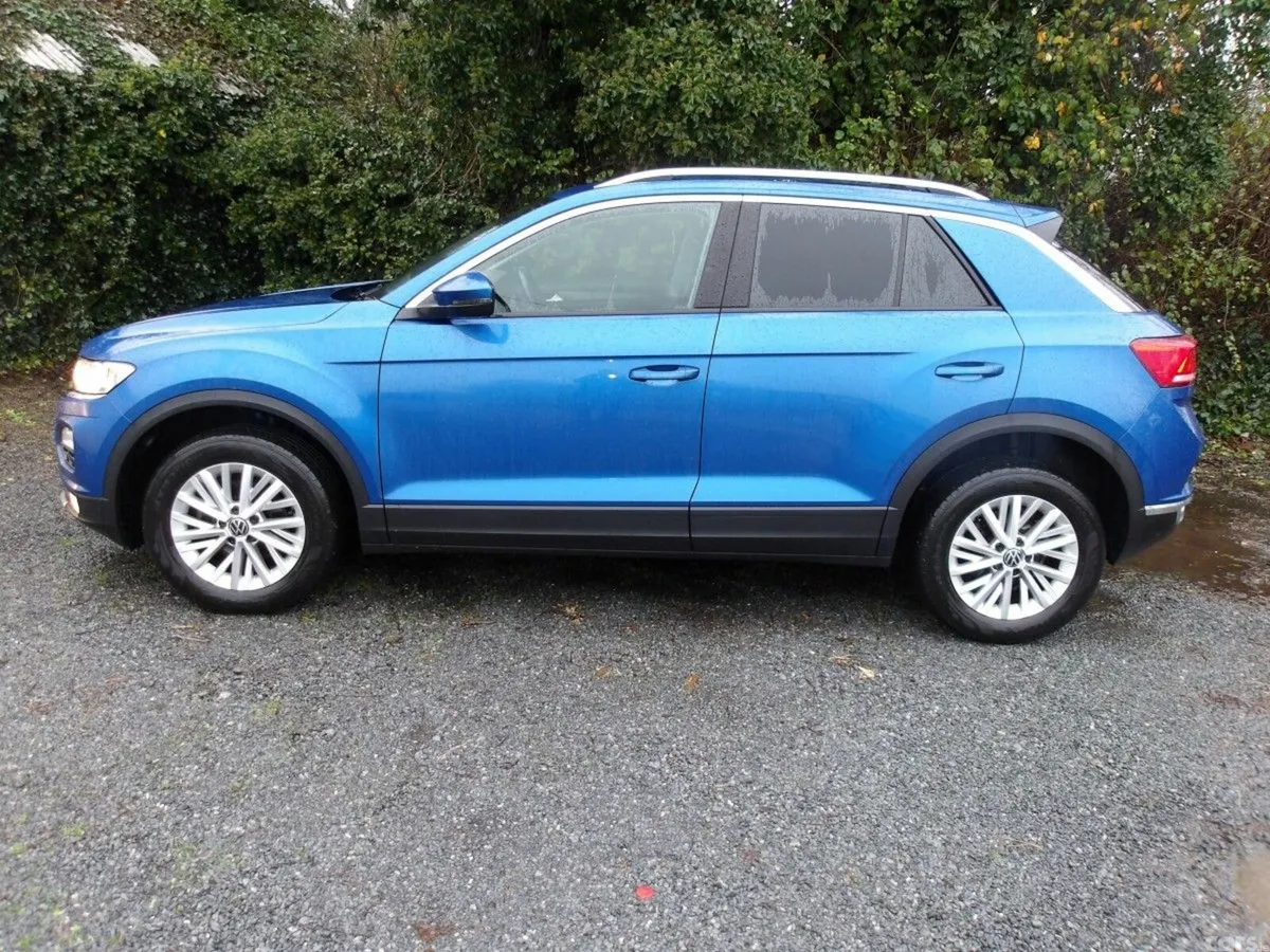 Volkswagen T-Roc SUV, Diesel, 2021, Blue