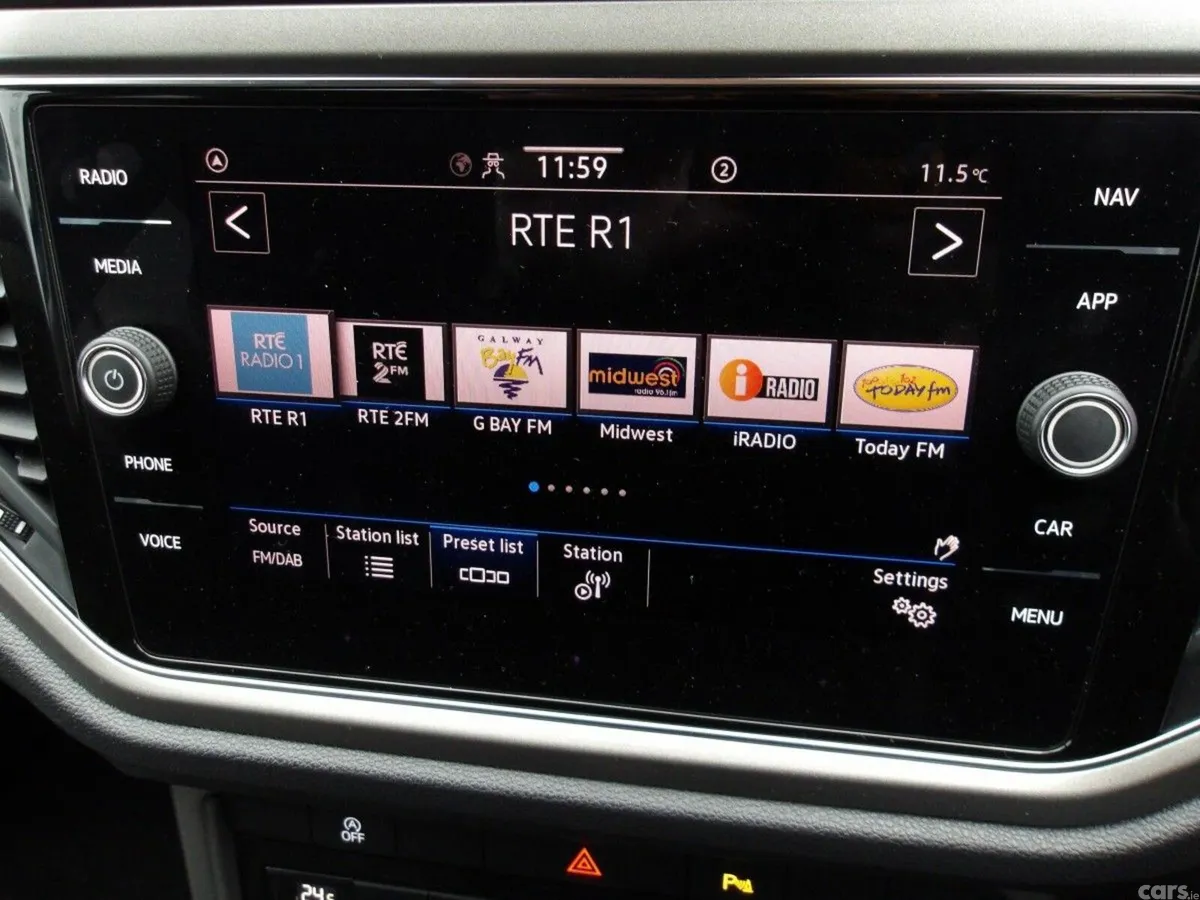 Volkswagen T-Roc SUV, Diesel, 2021, Blue