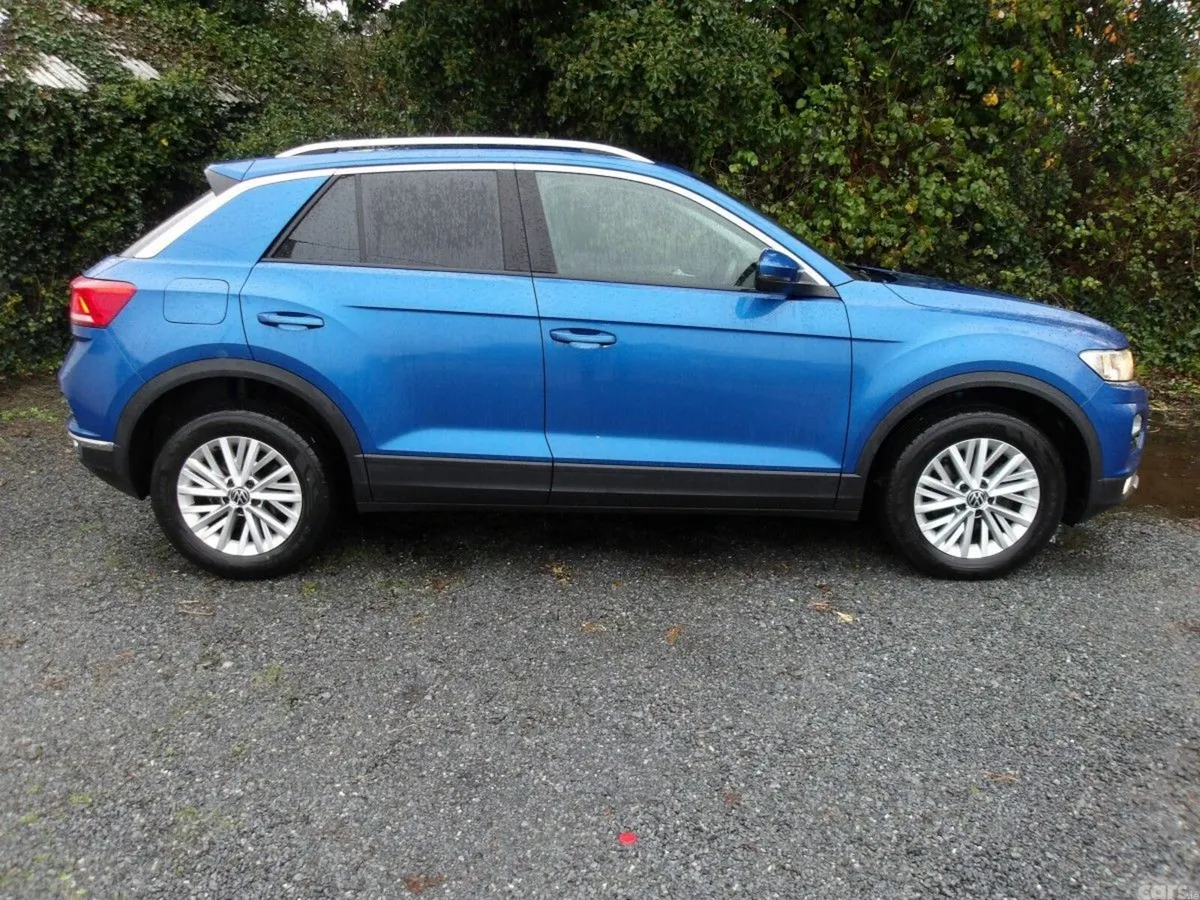 Volkswagen T-Roc SUV, Diesel, 2021, Blue