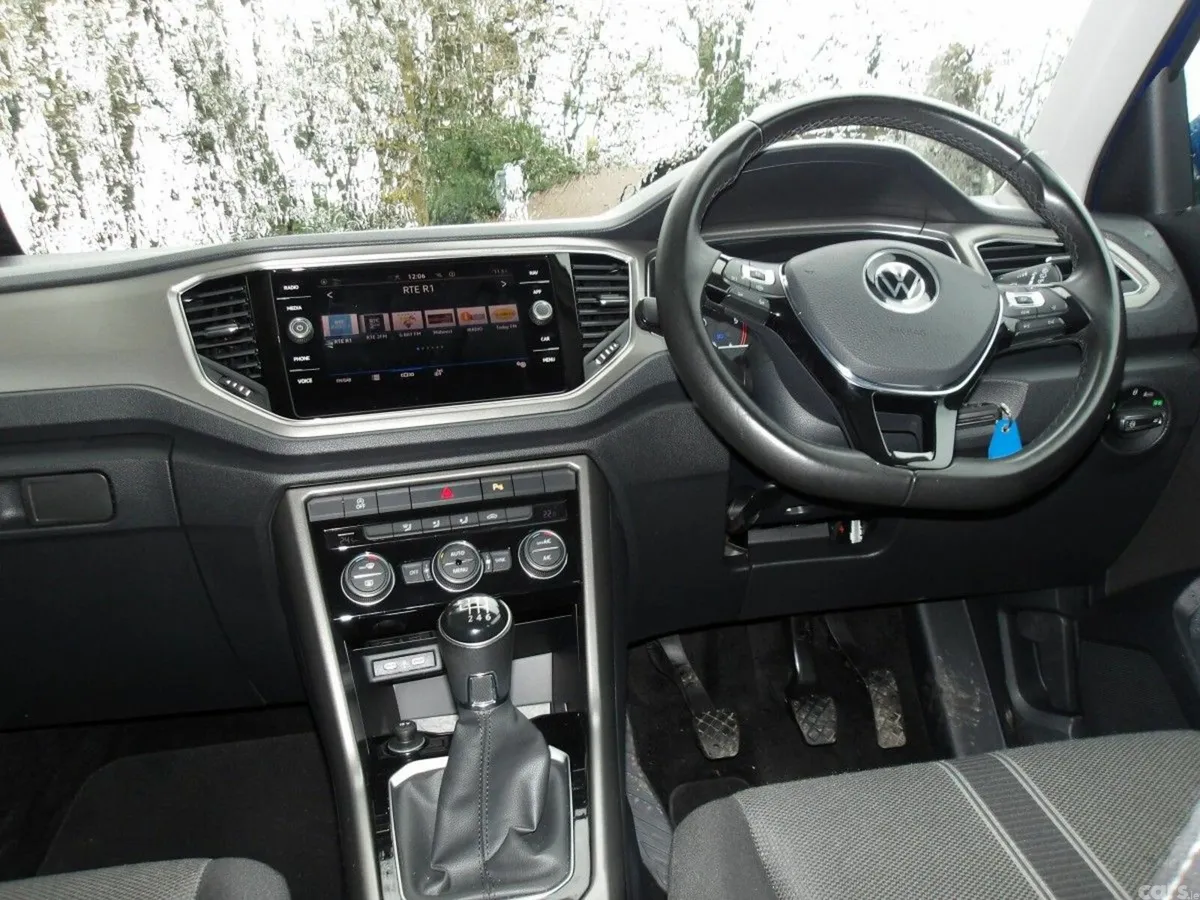 Volkswagen T-Roc SUV, Diesel, 2021, Blue