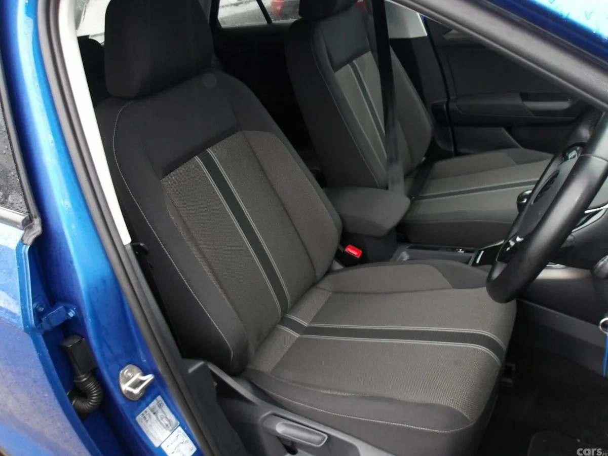 Volkswagen T-Roc SUV, Diesel, 2021, Blue