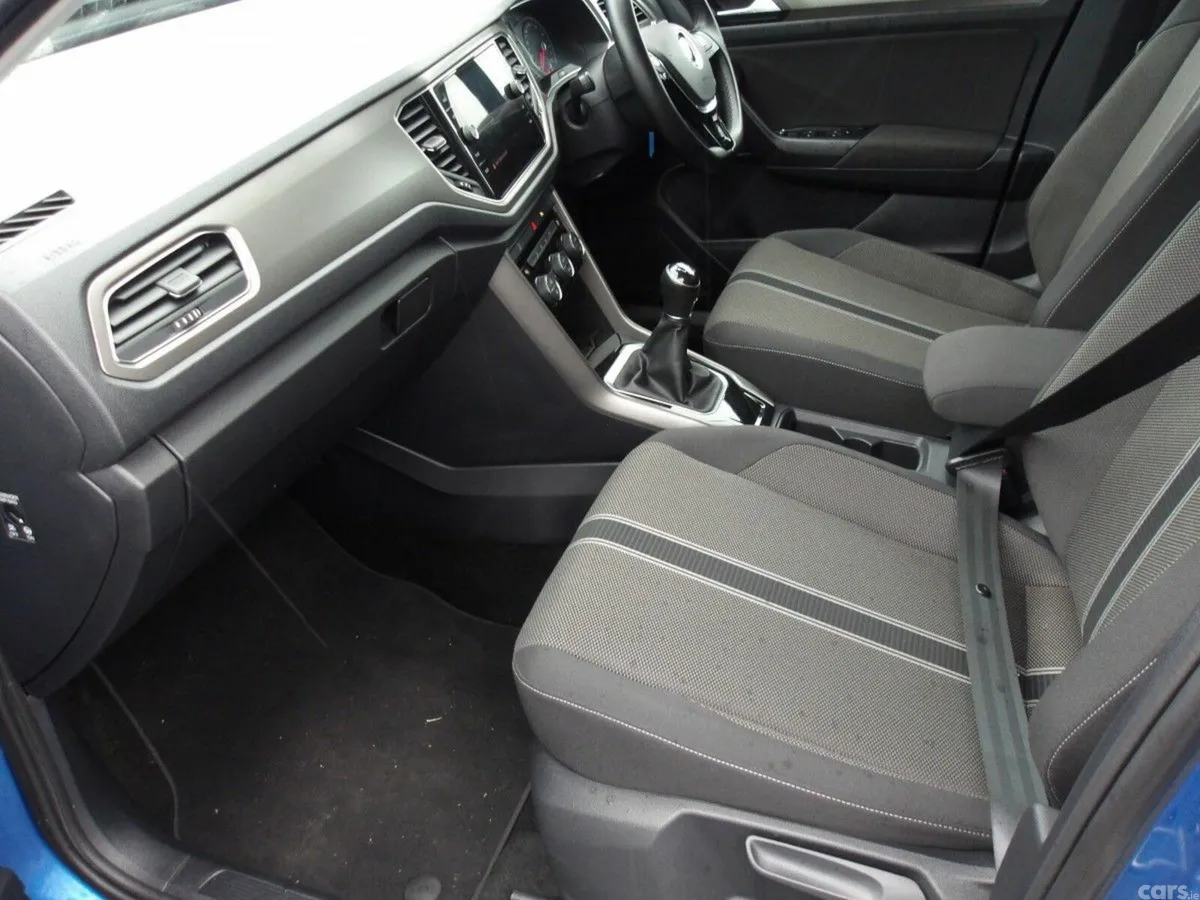 Volkswagen T-Roc SUV, Diesel, 2021, Blue