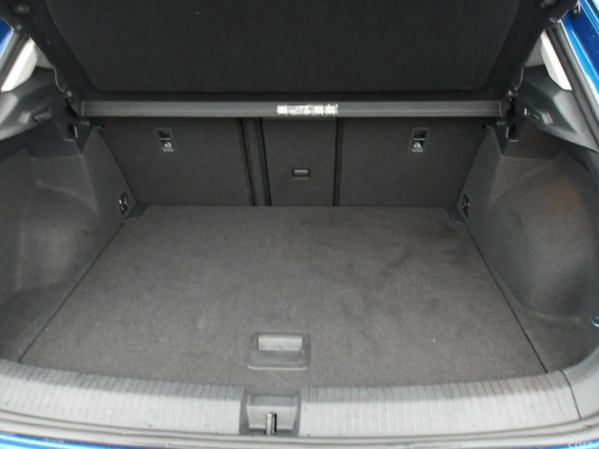 Volkswagen T-Roc SUV, Diesel, 2021, Blue