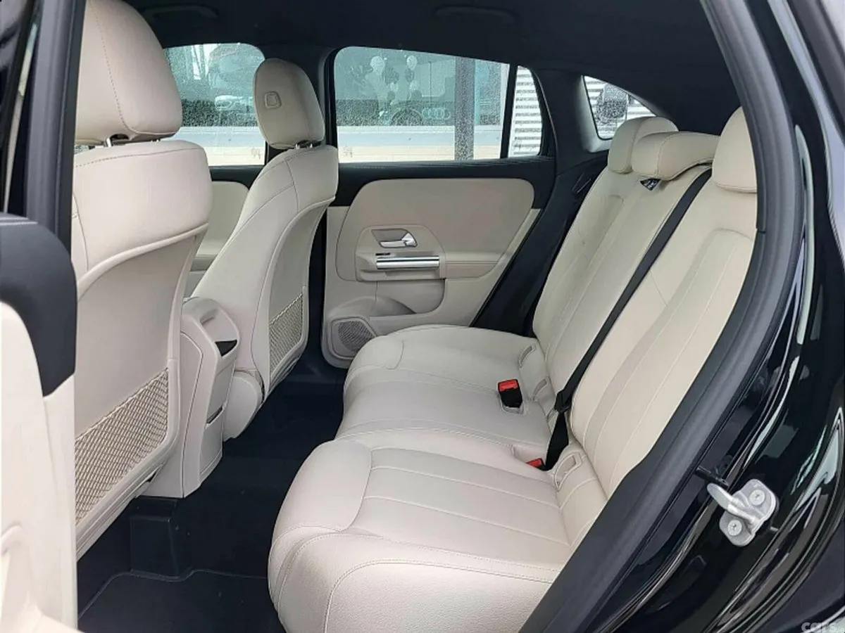 Mercedes-Benz GLA SUV, Petrol, 2027, Black