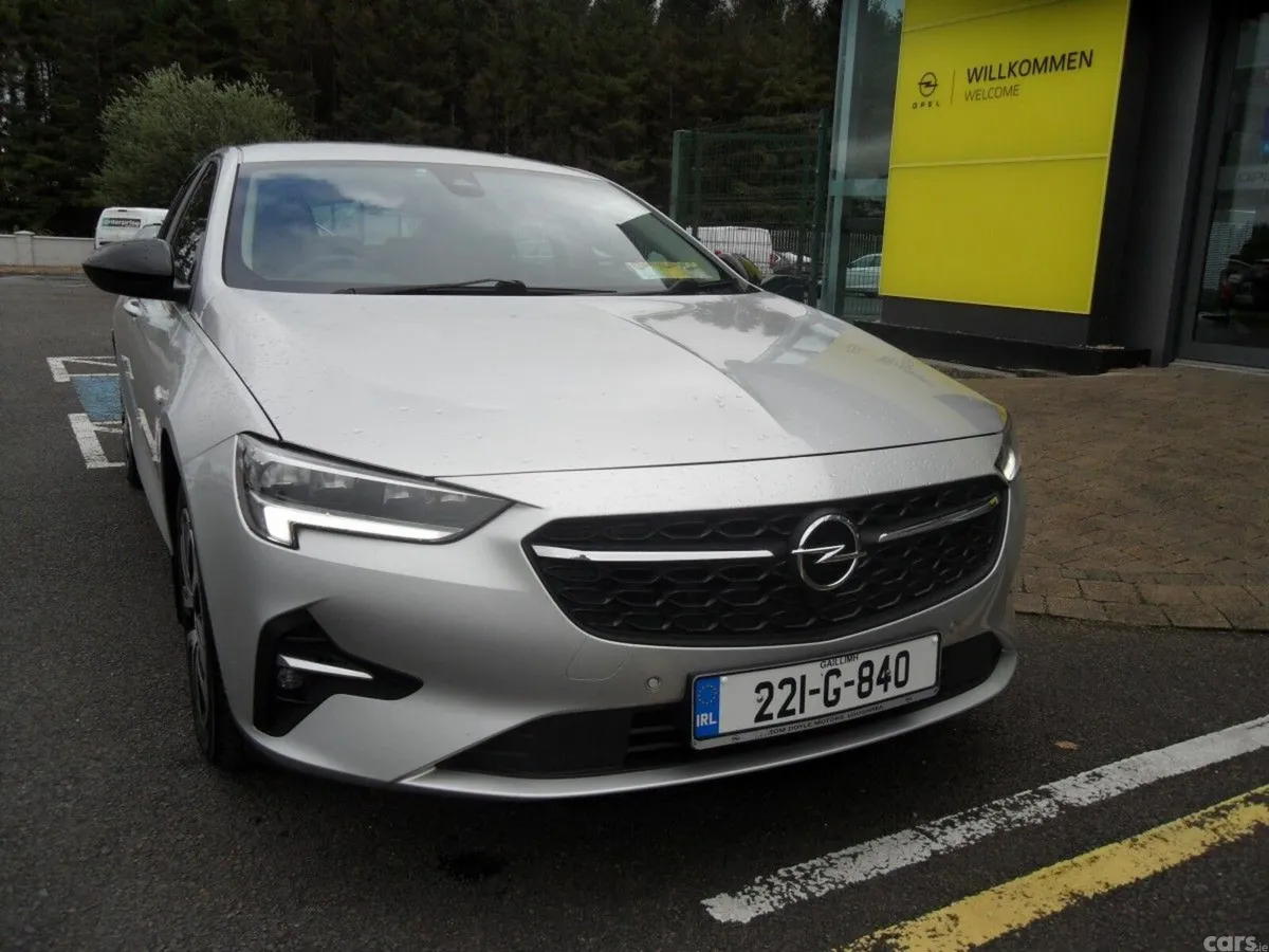 Opel Insignia Hatchback, Diesel, 2022, Grey