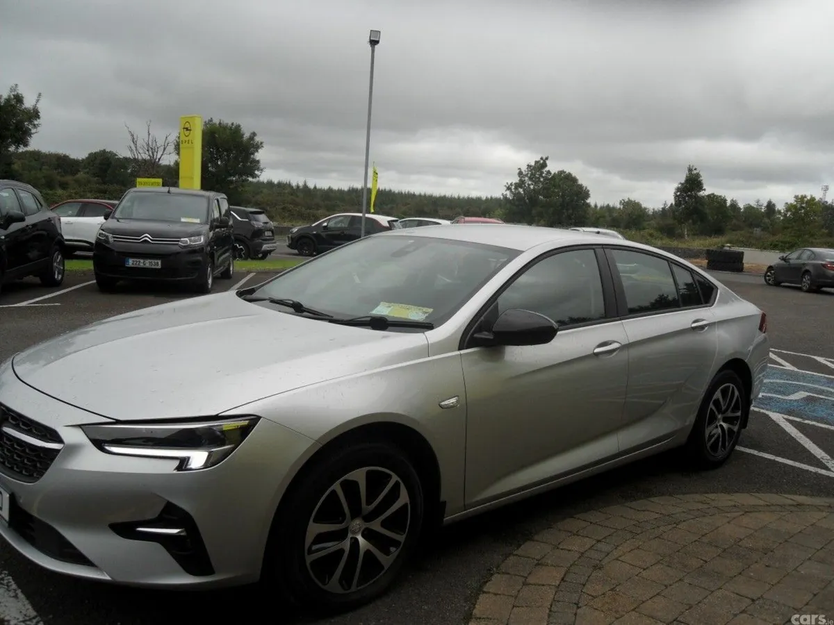 Opel Insignia Hatchback, Diesel, 2022, Grey